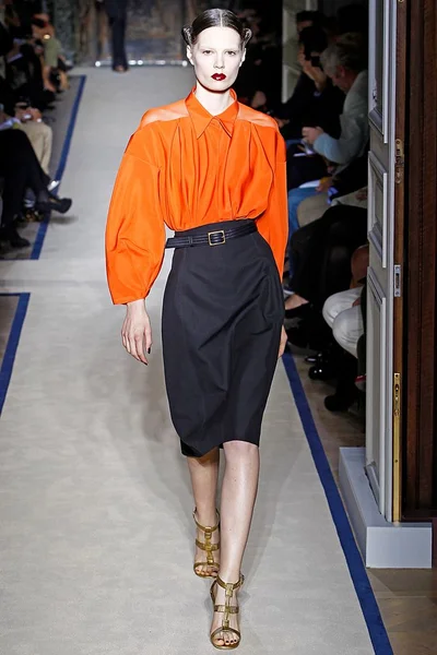 Look 7